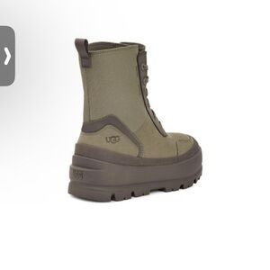 UGG Green suede Lace-Up Boots